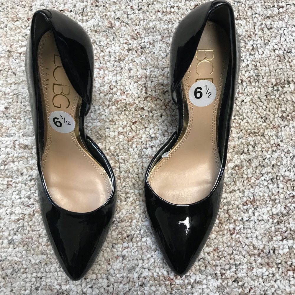 BCBG Girl Black Pumps 6.5